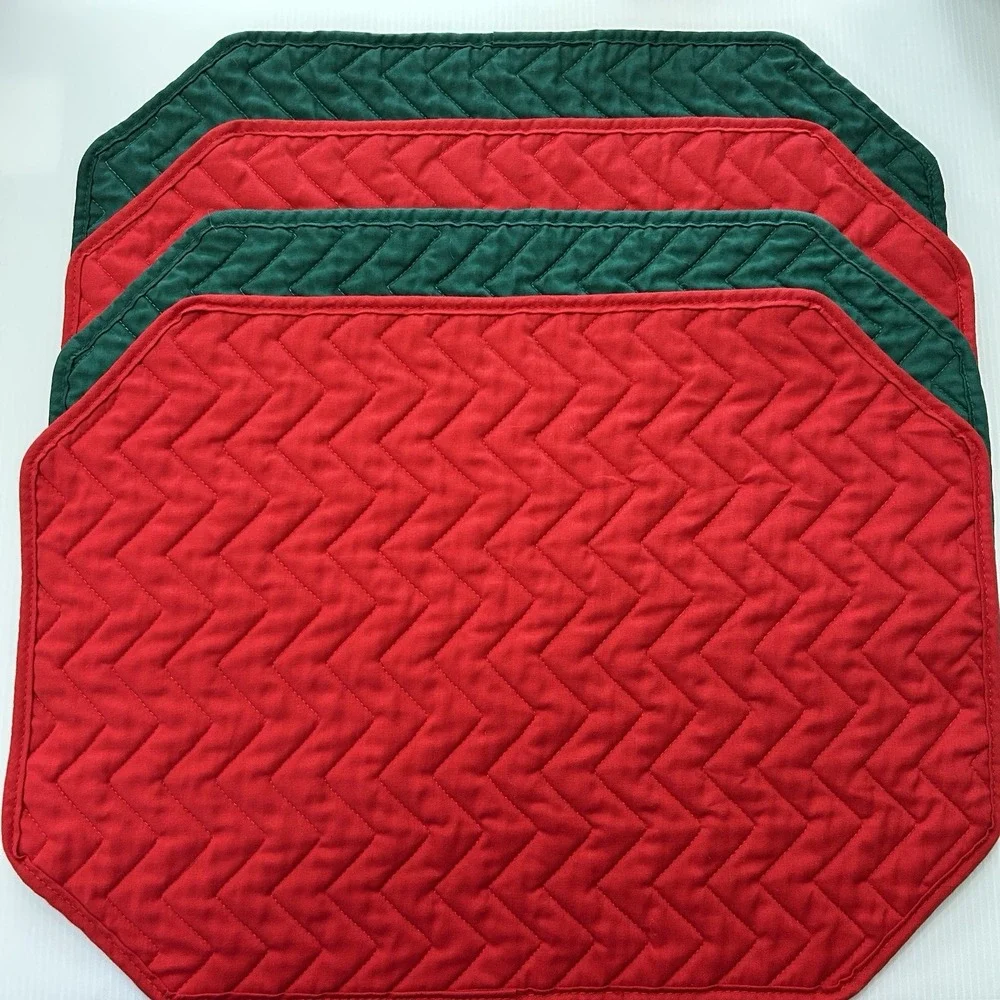 Handmade‎ Red And Green Quilted Zig Zag Placemats Set Of 4 Christmas Holiday